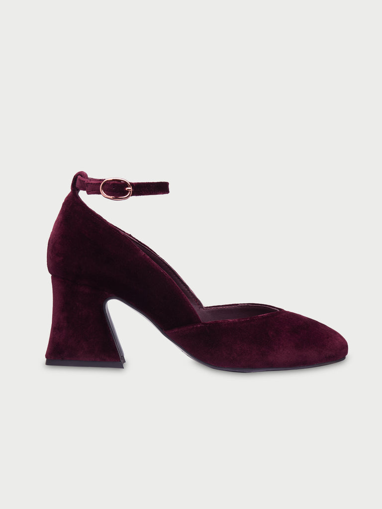 The D'Orsey Pumps Wine